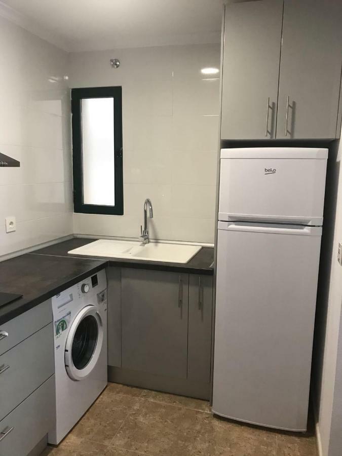Katy Apartments Ориуэла Экстерьер фото